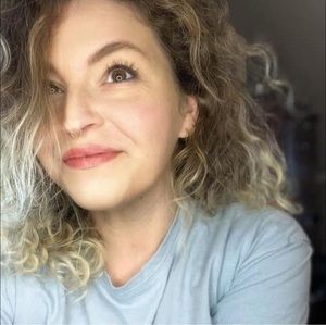 Meet your Posher, Cheri